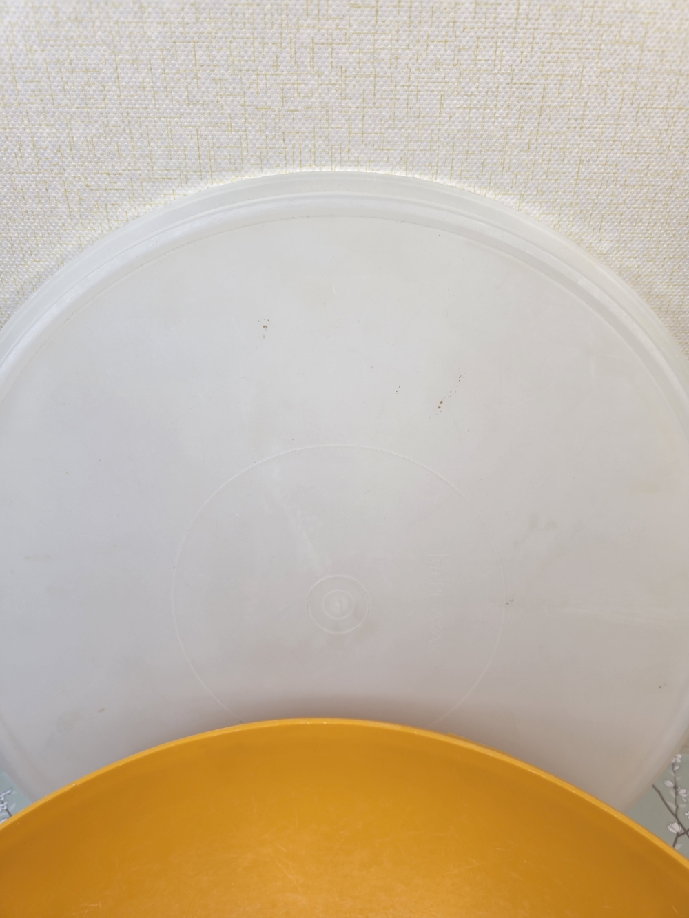 Vintage Tupperware Fix and Mix Bowl - Picture 2 of 4